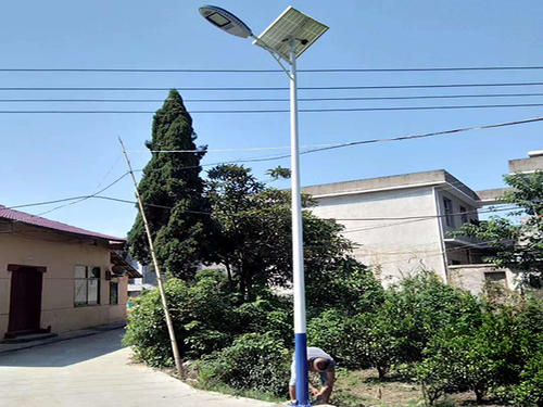 用太陽能自己發電自己用
