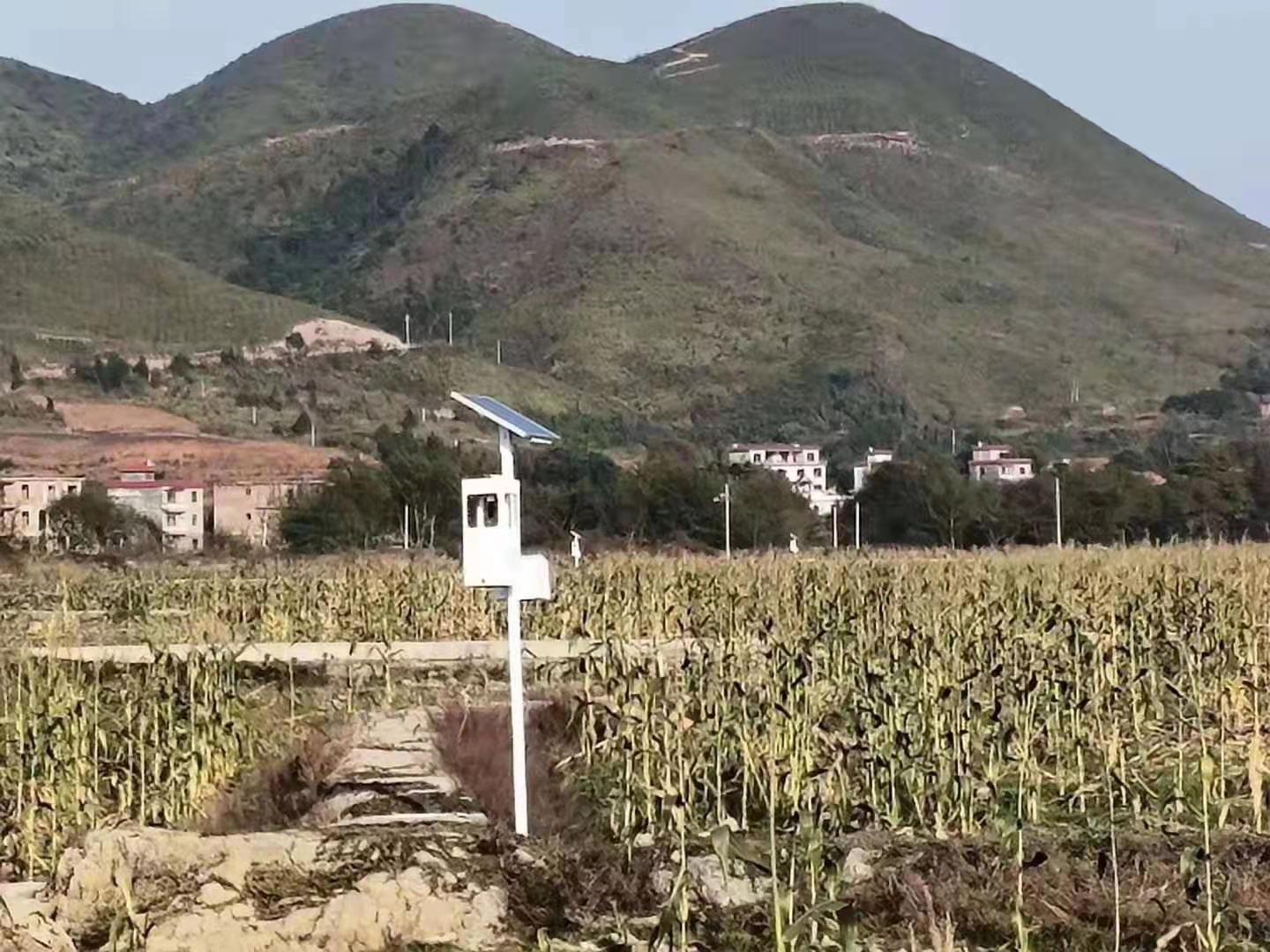 太陽能殺蟲燈，給你一個清凈的秋天!