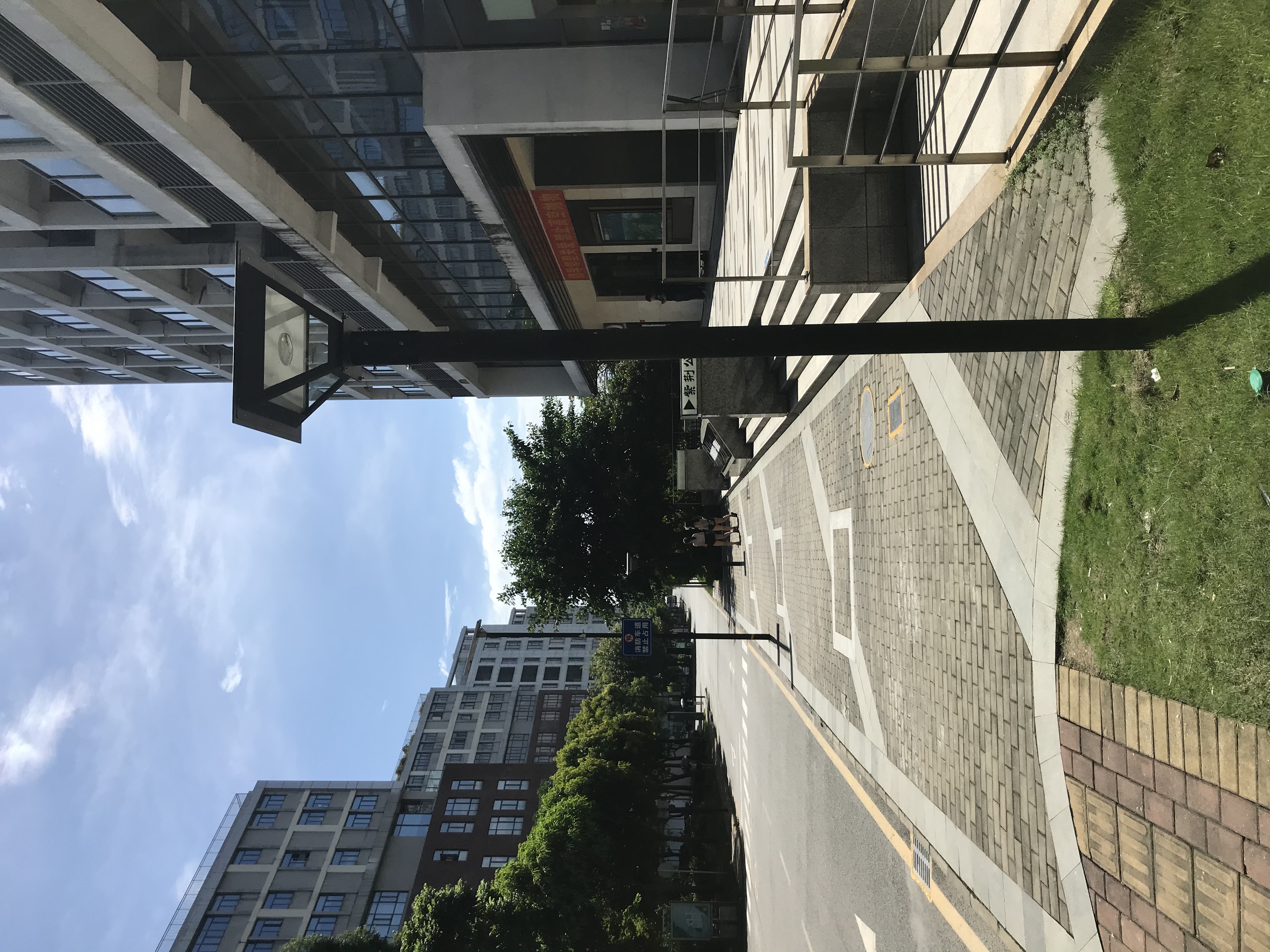 安裝太陽能庭院燈對安裝環境有什么要求嗎？